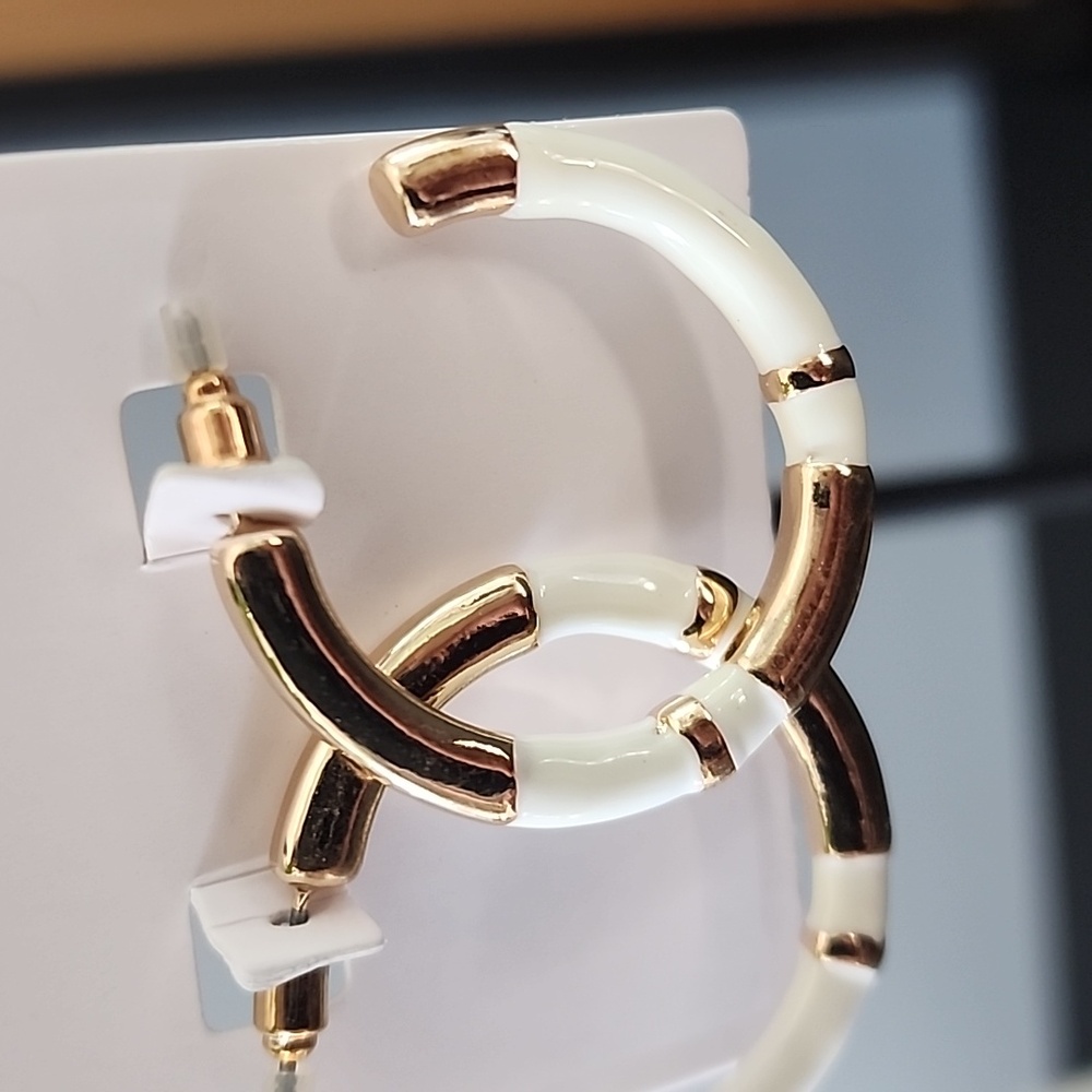 B11 Hoop Earrings - Picture 4 of 8